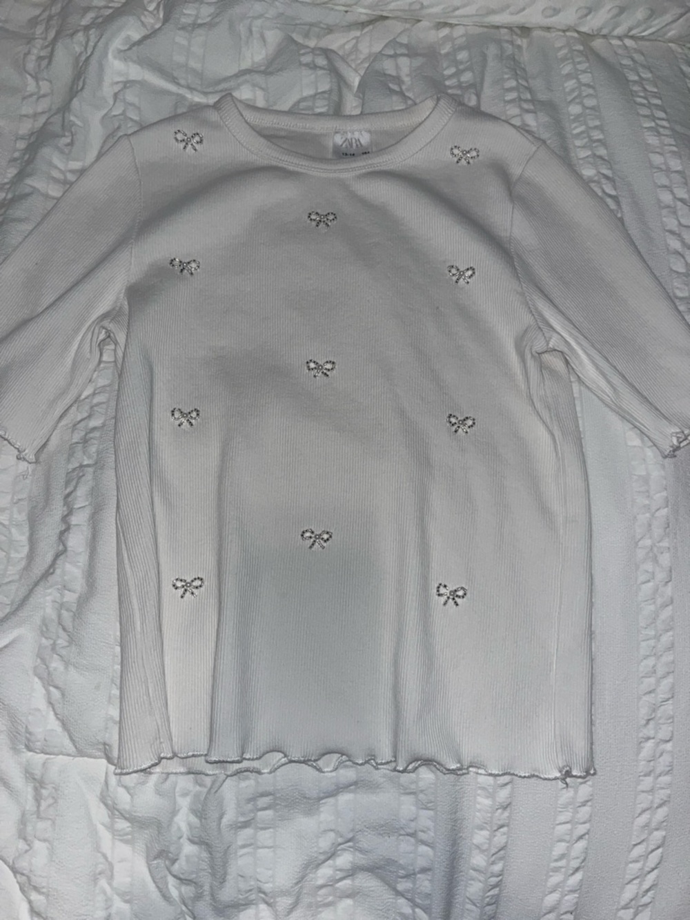 Zara White Ribbed Tee with Rhinestone Bows